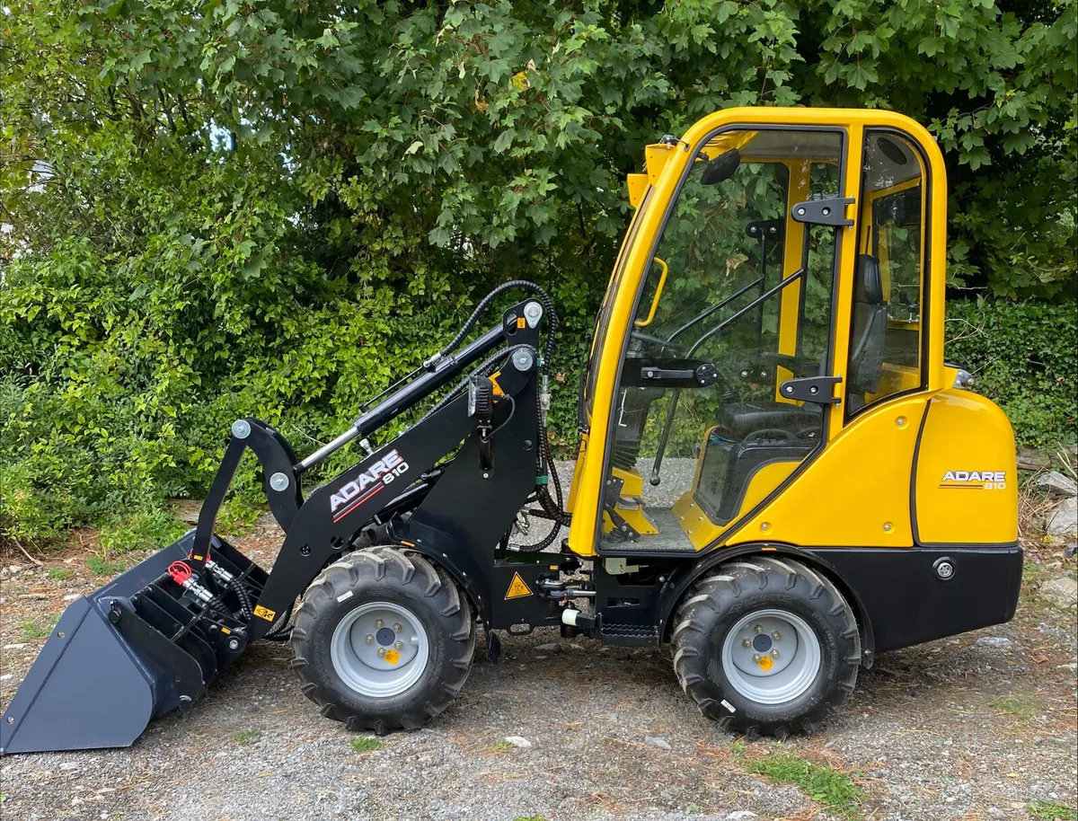Adare Loaders Ltd at Tullamore Show - Image 4