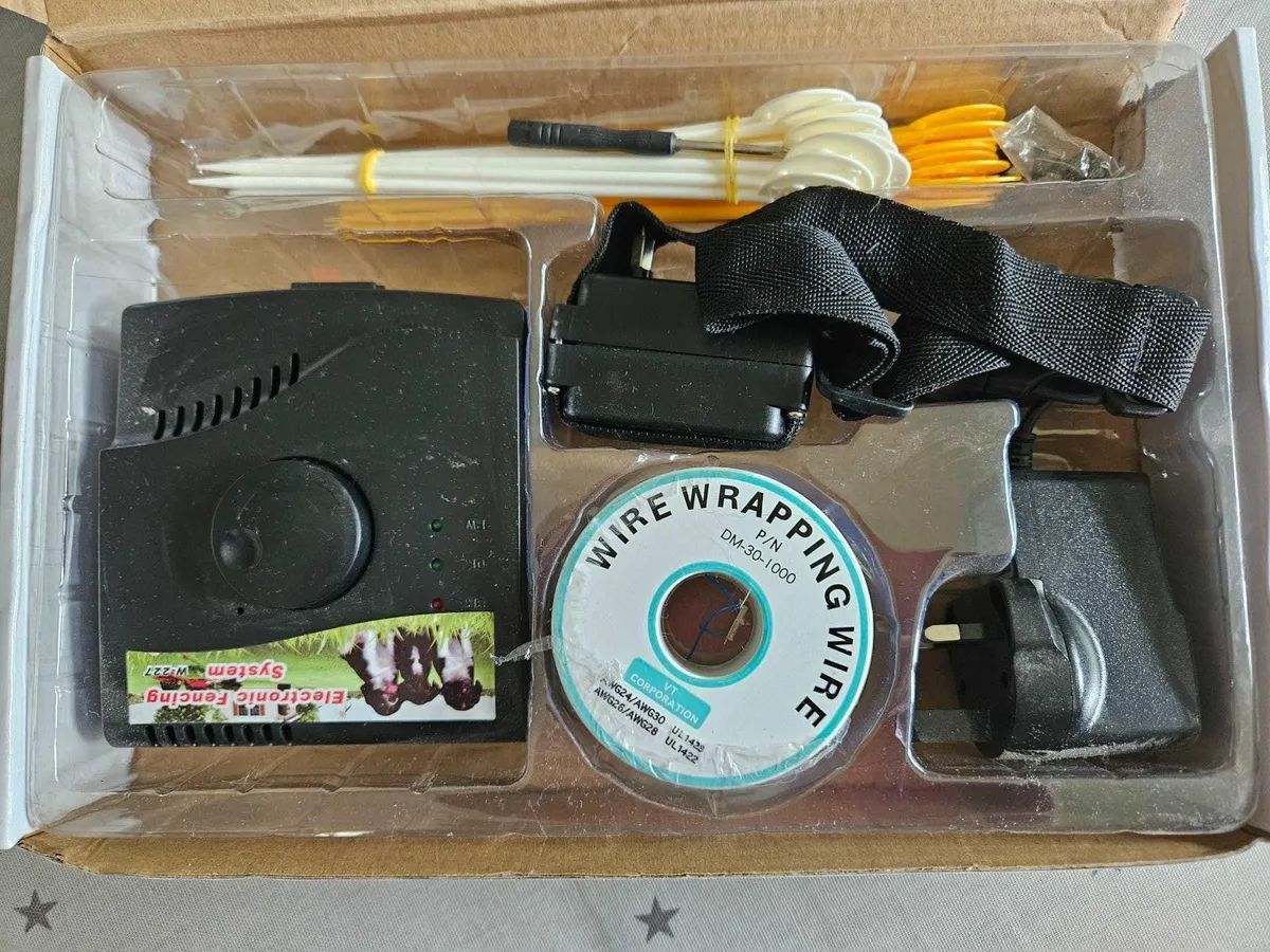 Electronic Fencing System for a Dog - Image 3