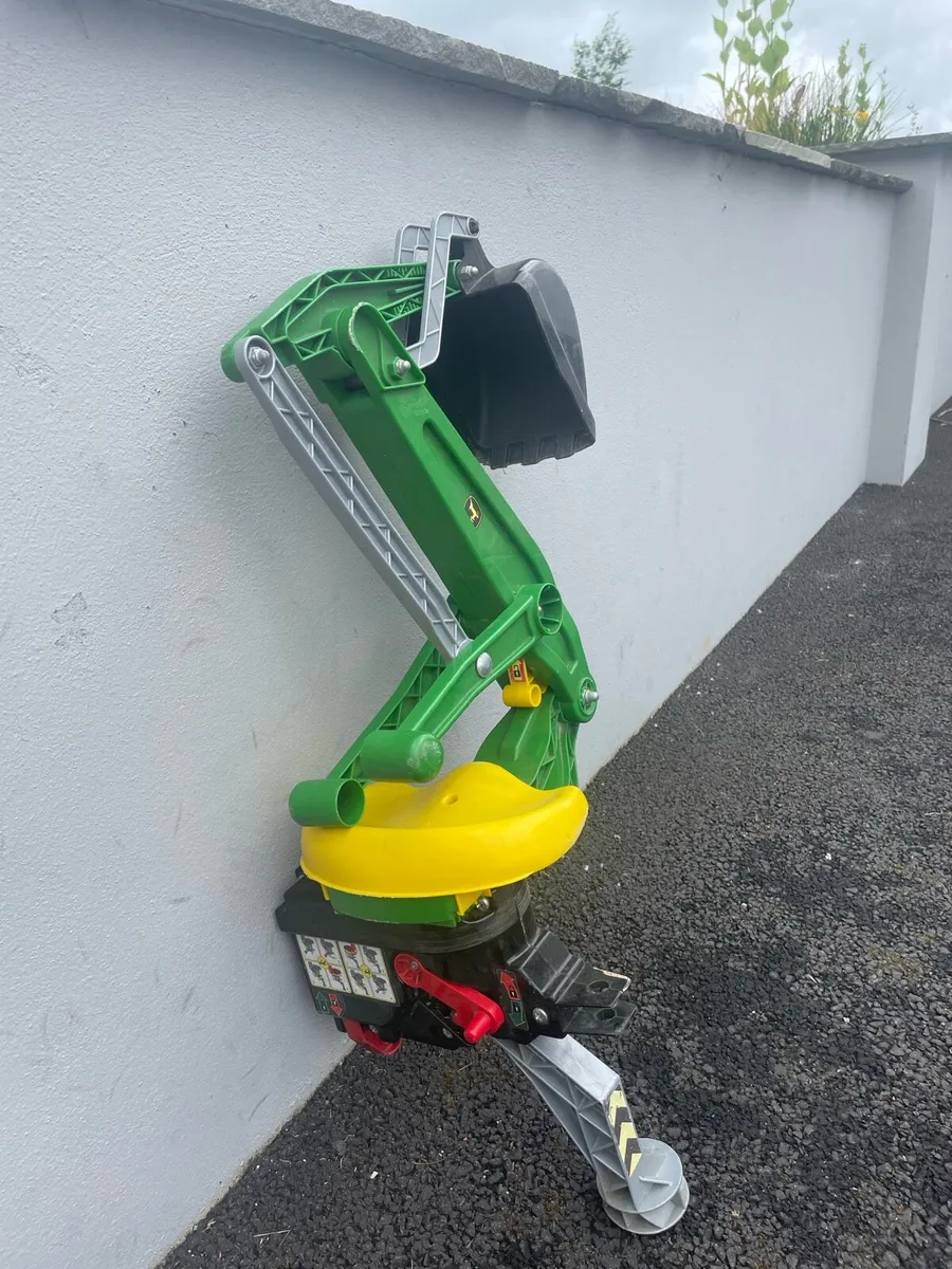 John Deere Rolly Backhoe - Image 2