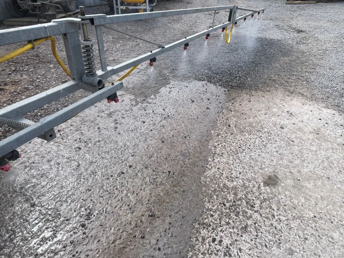 Jarmet 1000 litre sprayer - Image 2