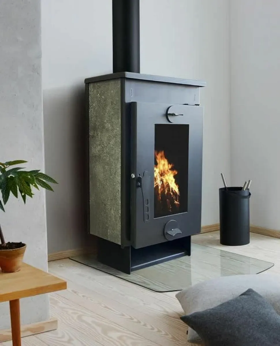 Compact Lightweight Wood-Burning Stove - Image 1