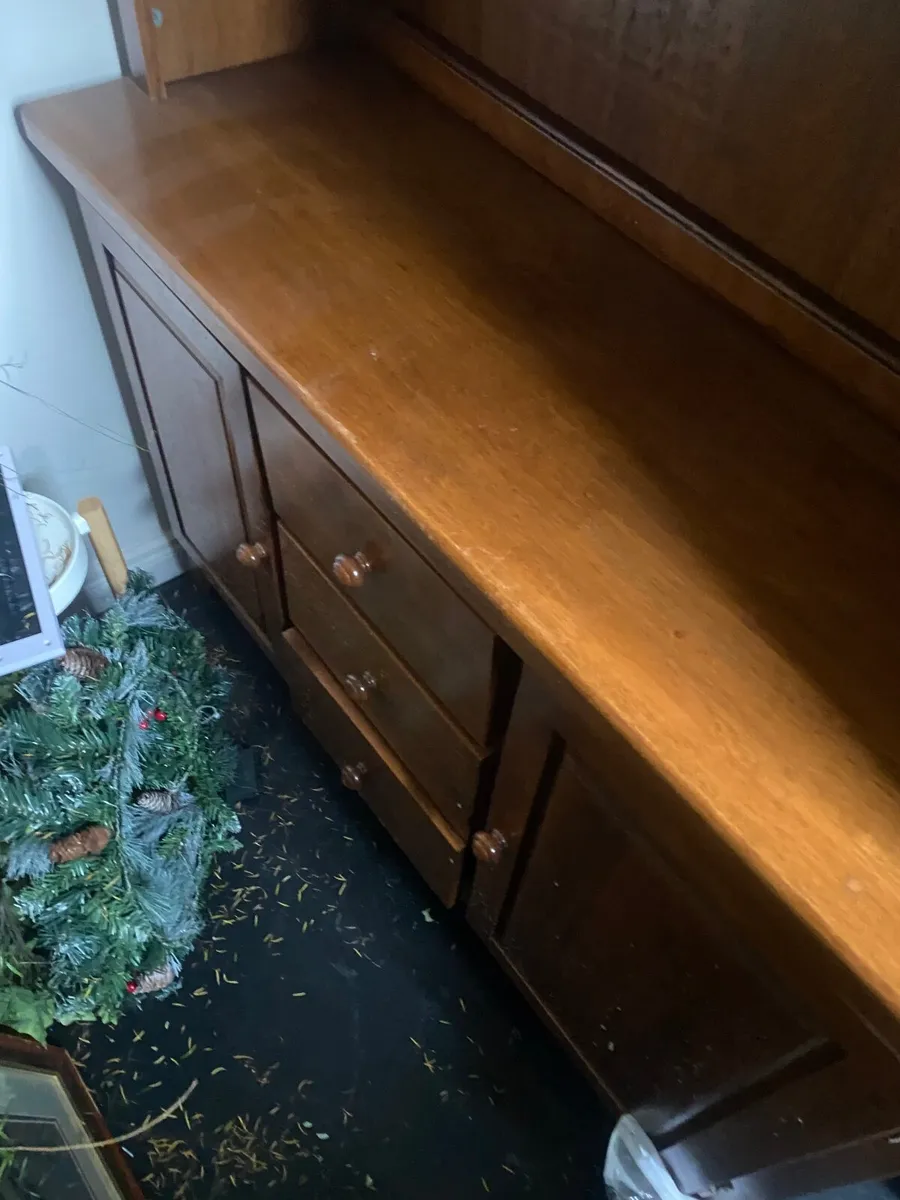 Dresser - Image 3