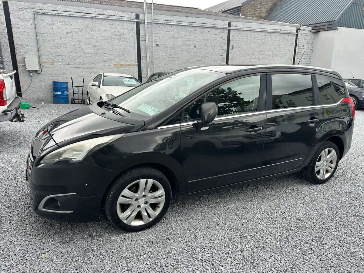 2015 (151) Peugeot 5008 1.6 HDI 113BHP Active - Image 2
