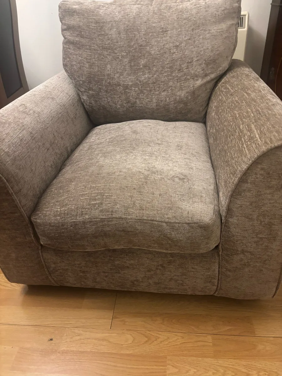 Sofa chair - Image 1