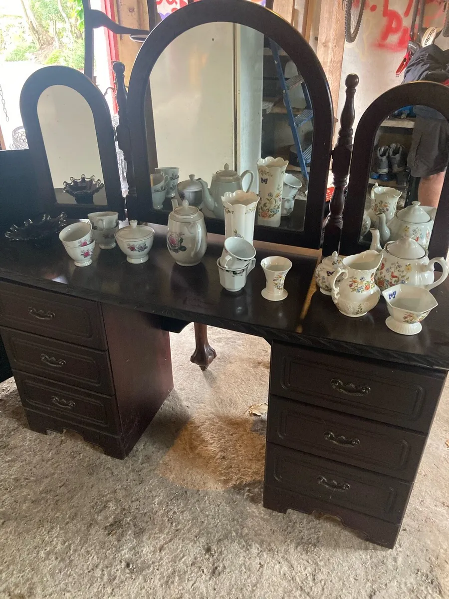 Cherry Wood Dresser