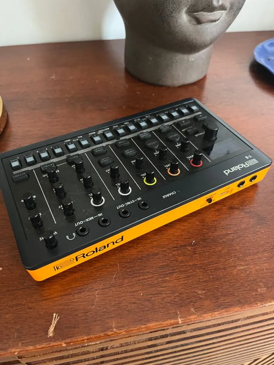 Roland T-8 Drum Machine - Image 2