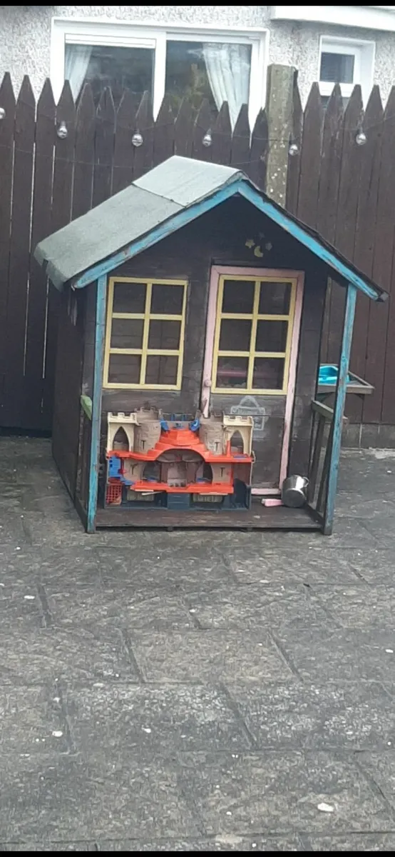 Free playhouse