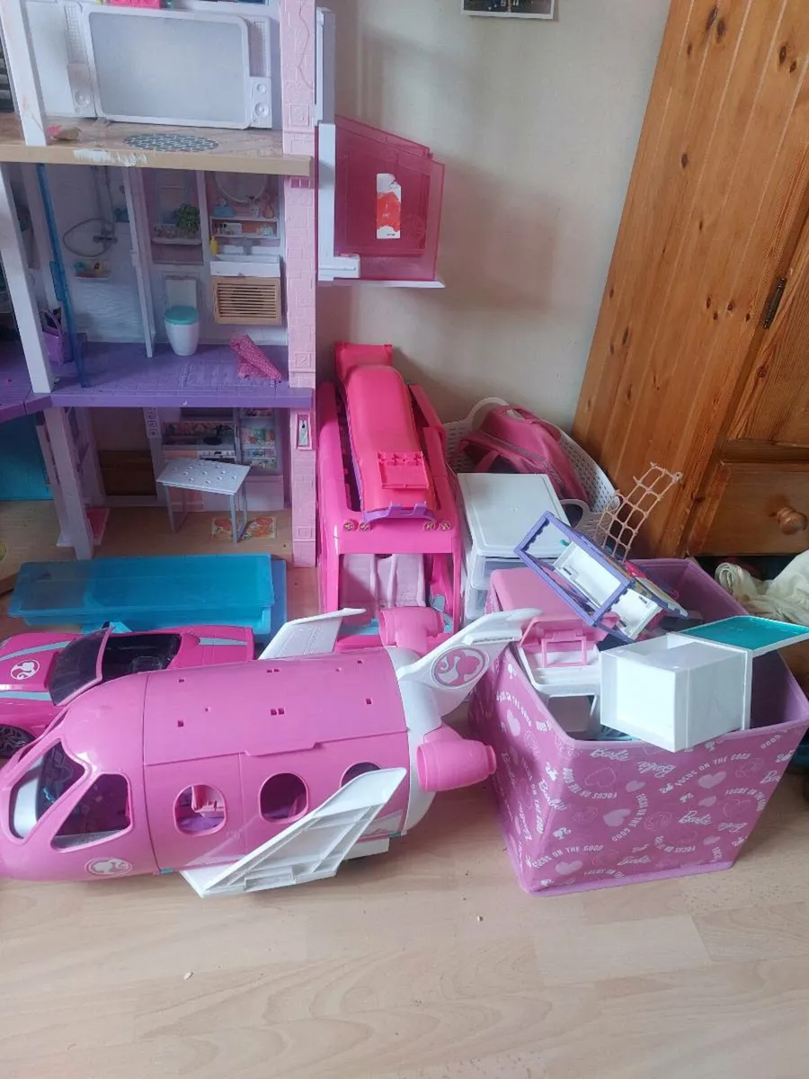 Barbie Dreamhouse bundle - Image 3