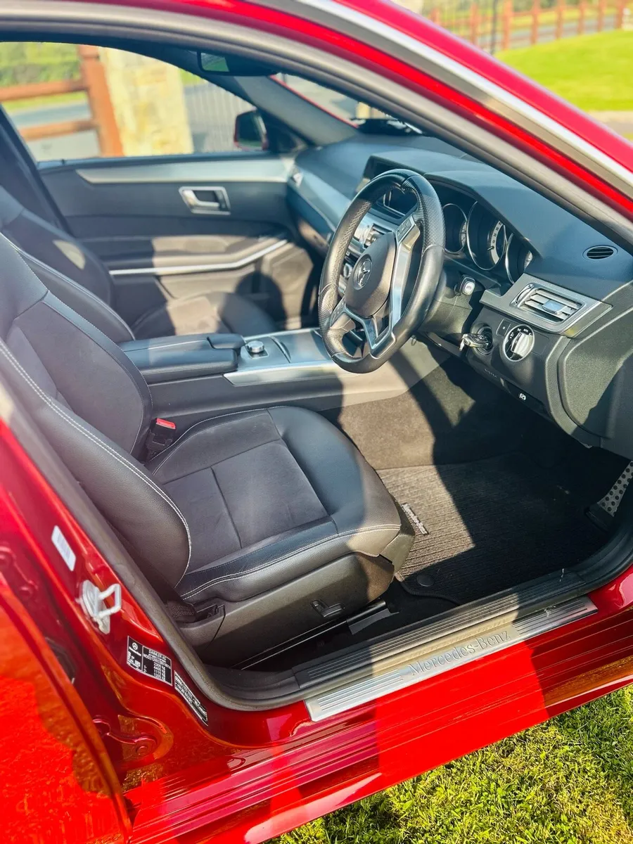 Mercedes Benz E220 Sport 4DR Auto - Image 4