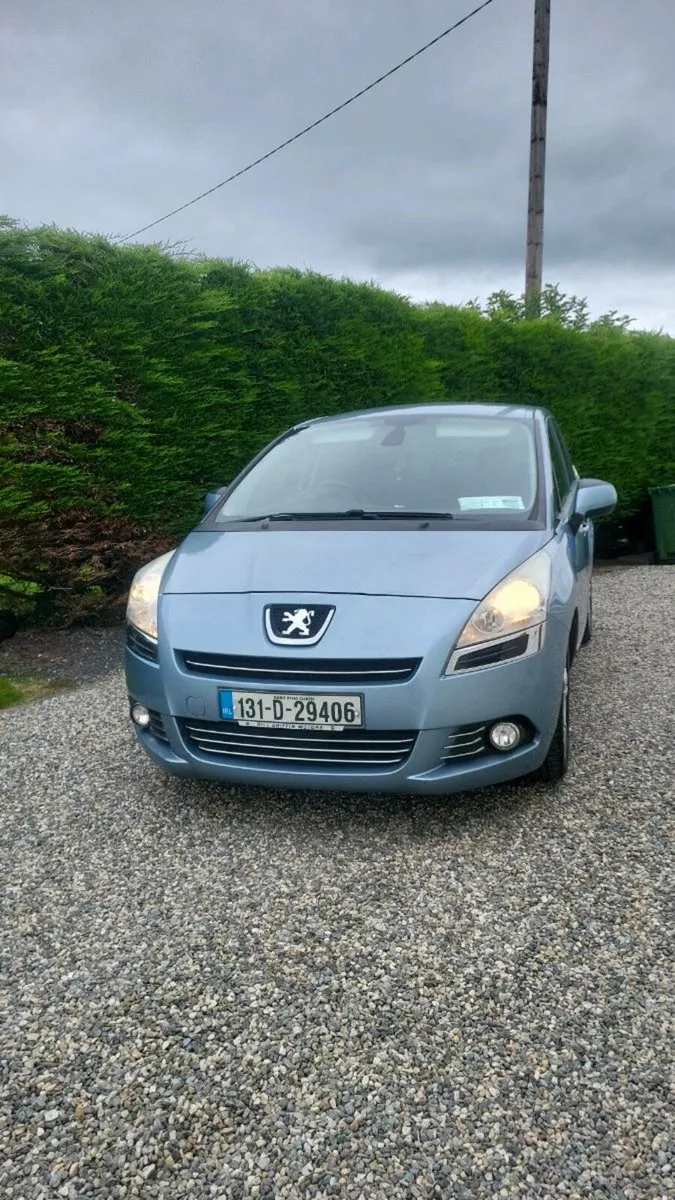 2013 Peugeot 5008 *Automatic* - Image 3