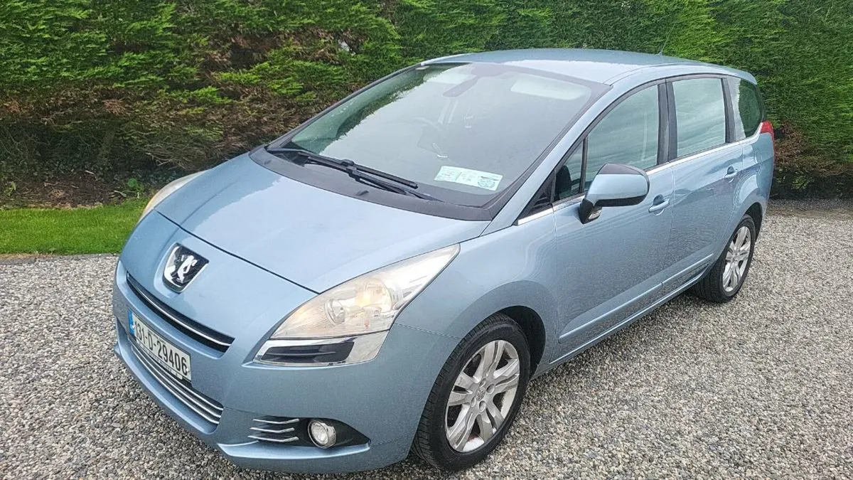 2013 Peugeot 5008 *Automatic* - Image 4