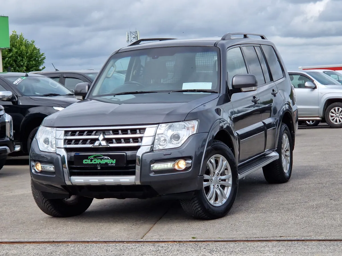 2017 MITSUBISHI PAJERO LWB AUTOMATIC 3.2L 2 SEATER - Image 2