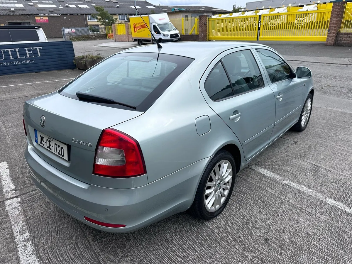 Skoda Octavia TSI Automatic Laurin & Klement - Image 2