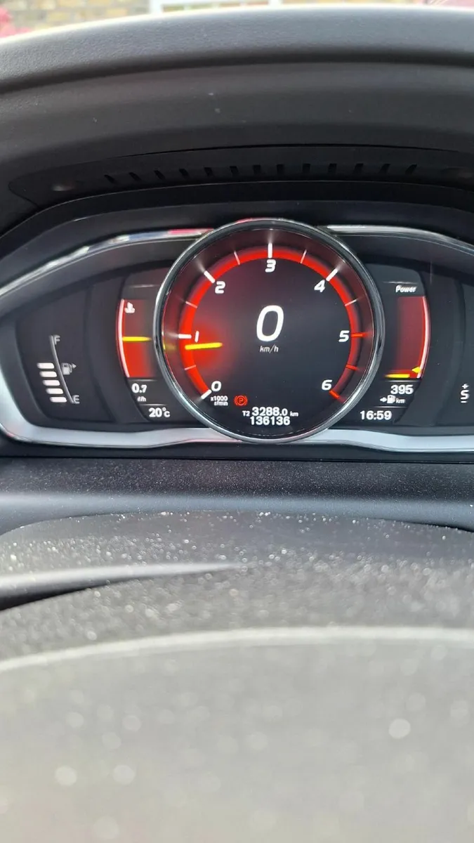 Volvo XC60 - Image 2