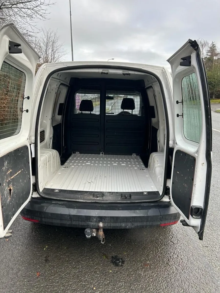 Volkswagen Caddy - Image 4