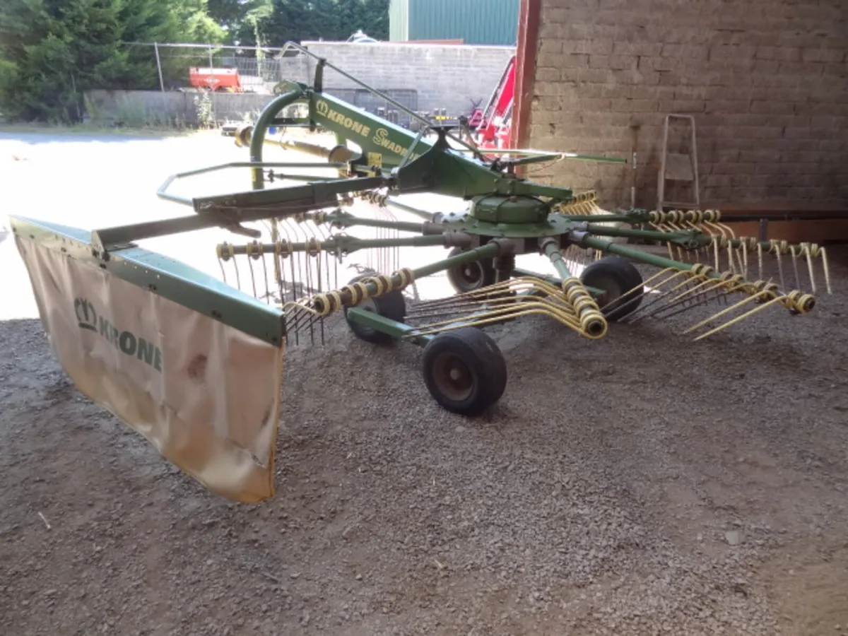 Krone Swadro 38 Single Rotor Rake - Image 3