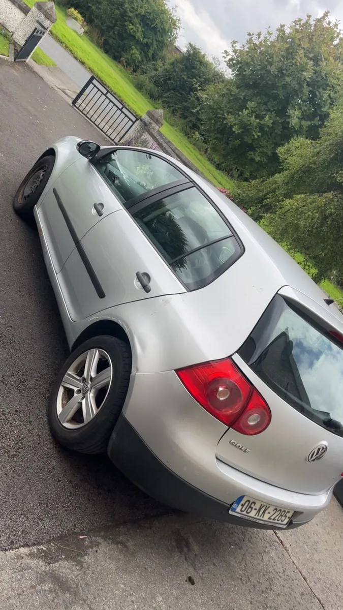 Car - Image 2