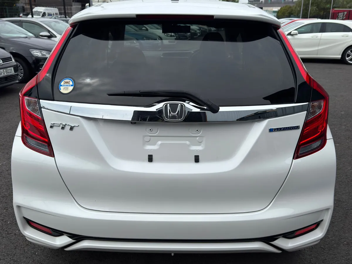 Honda Fit 2019 hybrid - Image 7