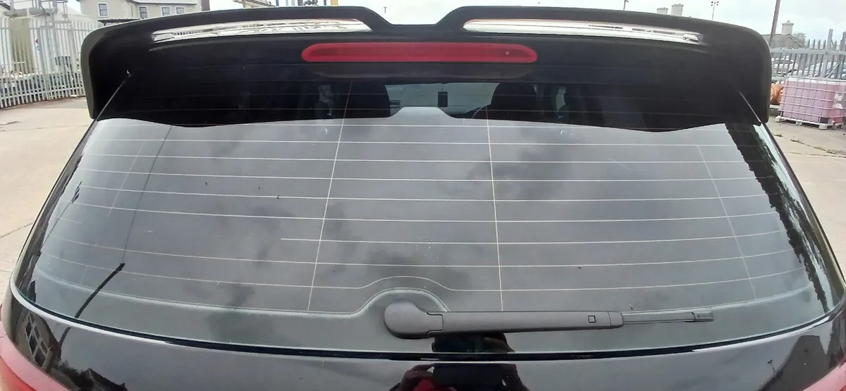 Volkswagen Golf 2013 - Image 1