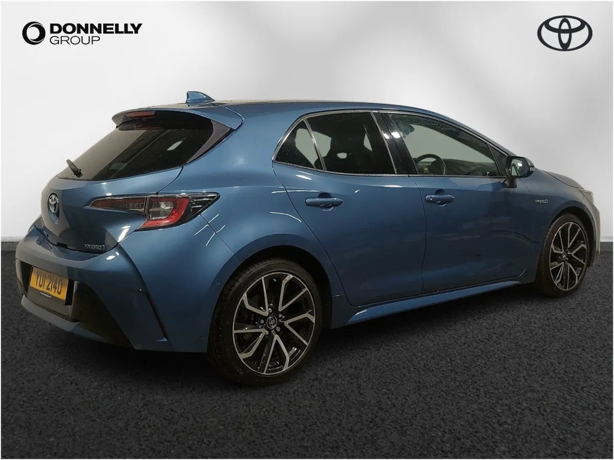 Toyota Corolla Hatchback Excel - Image 4
