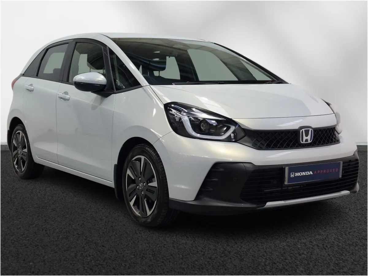Honda Jazz Hatchback Advance - Image 1