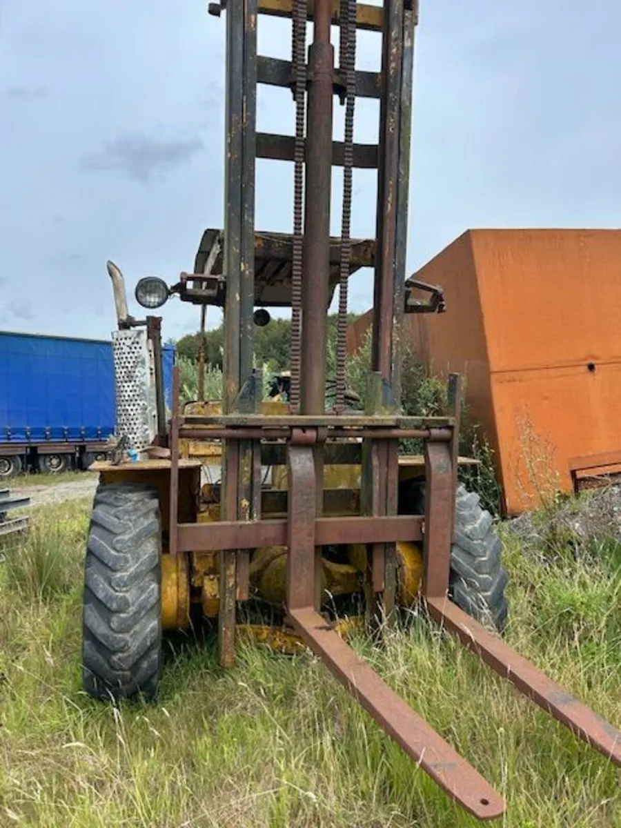 Hyster Forklift.. A Labour of Love - Image 1