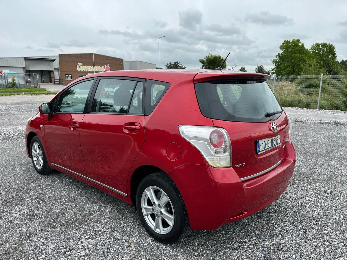 2010 Toyota verso 7 seater 2.0diesel - Image 3