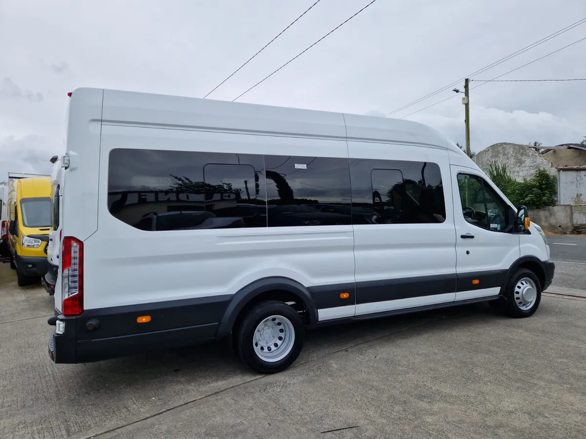 2018 FORD TRANSIT 17 SEATER MINIBUS 2.2L 125 BHP T - Image 4