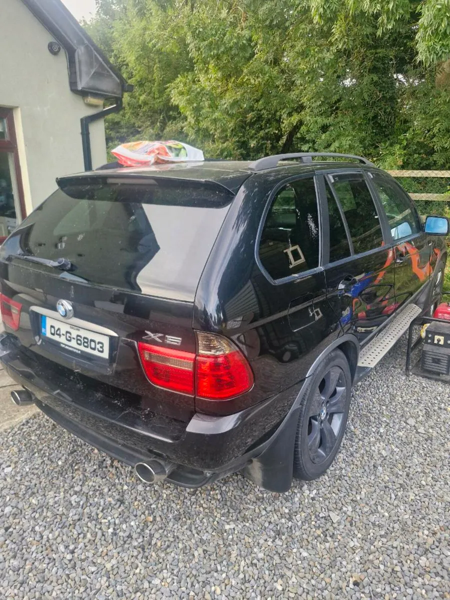 BMW X5 - Image 2