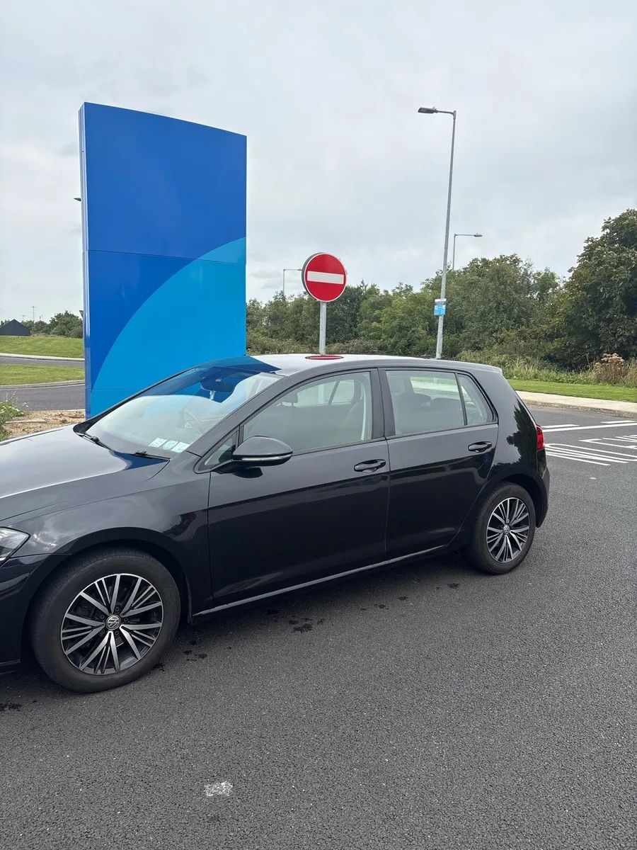 Volswagen Golf - Image 3