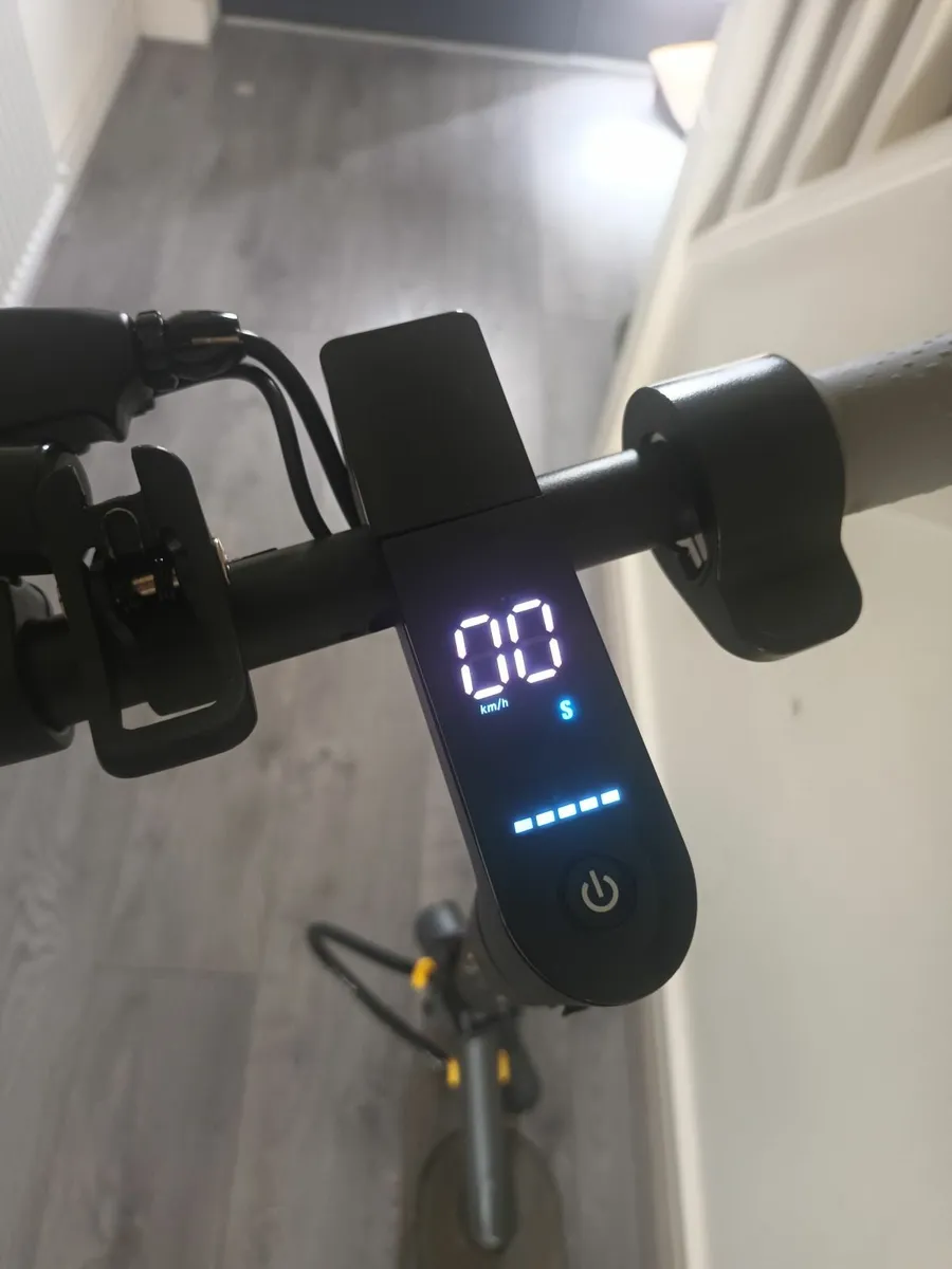 Electric scooter - Image 1