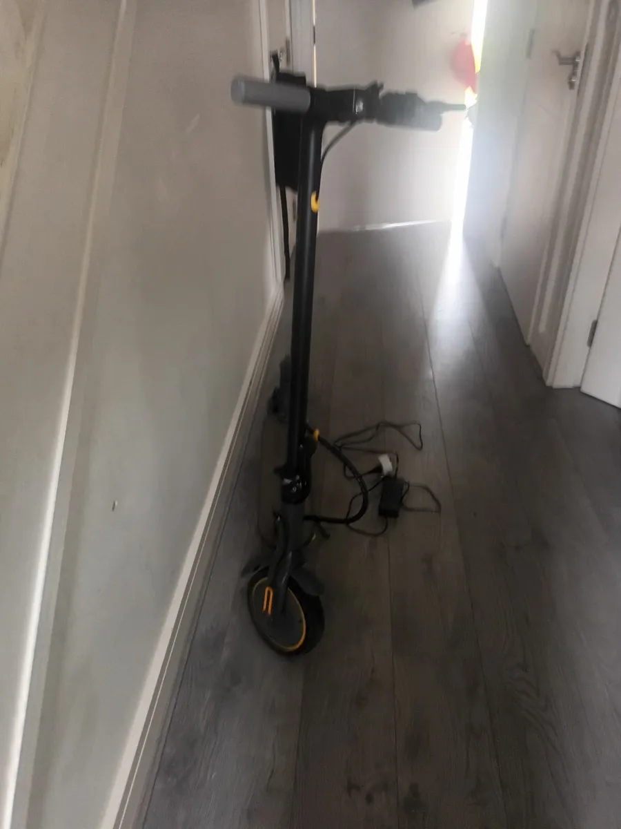 Electric scooter - Image 3