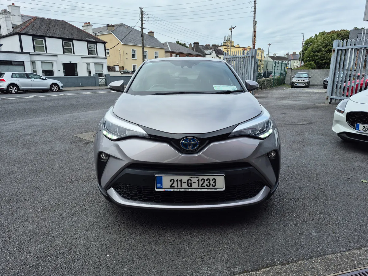 Toyota C-HR Hybrid only 46klmd - Image 3