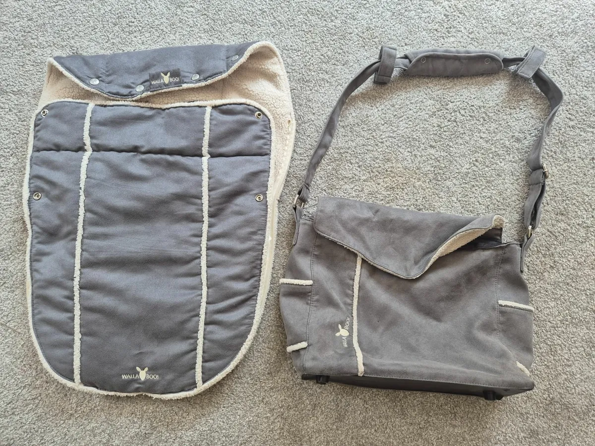 Walaboo footmuff and matching nappy bag - Image 1