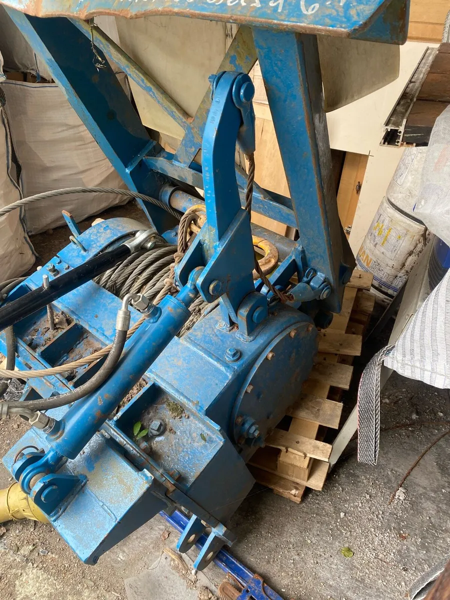Winch - Image 2