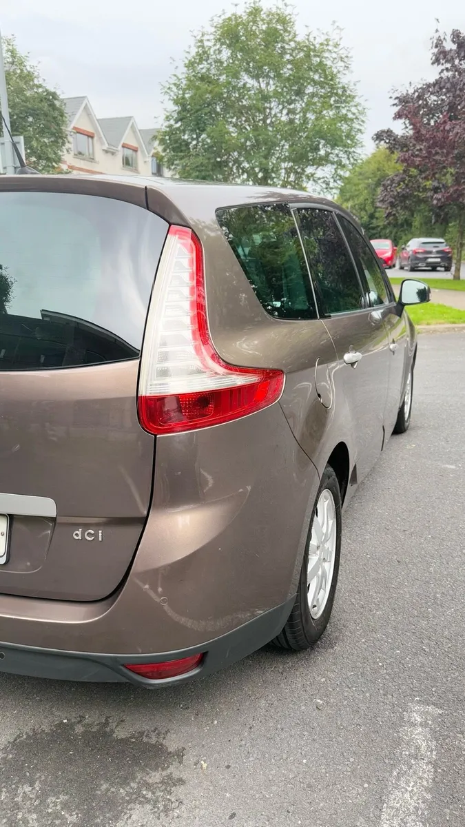 Renault Grand Scenic 7-Seater – 2010 –Tom Tom - Image 3