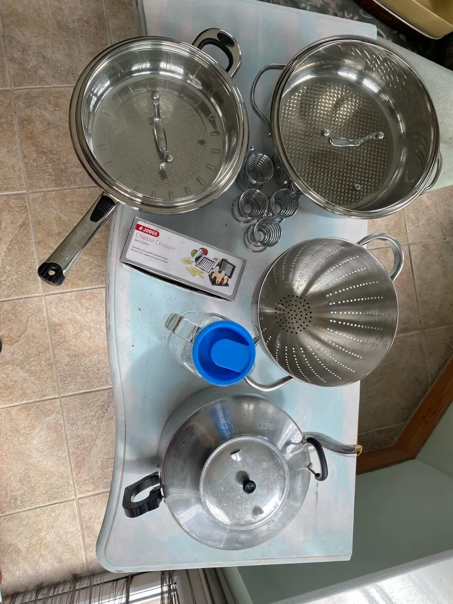 Mix of kitchen items - Image 1