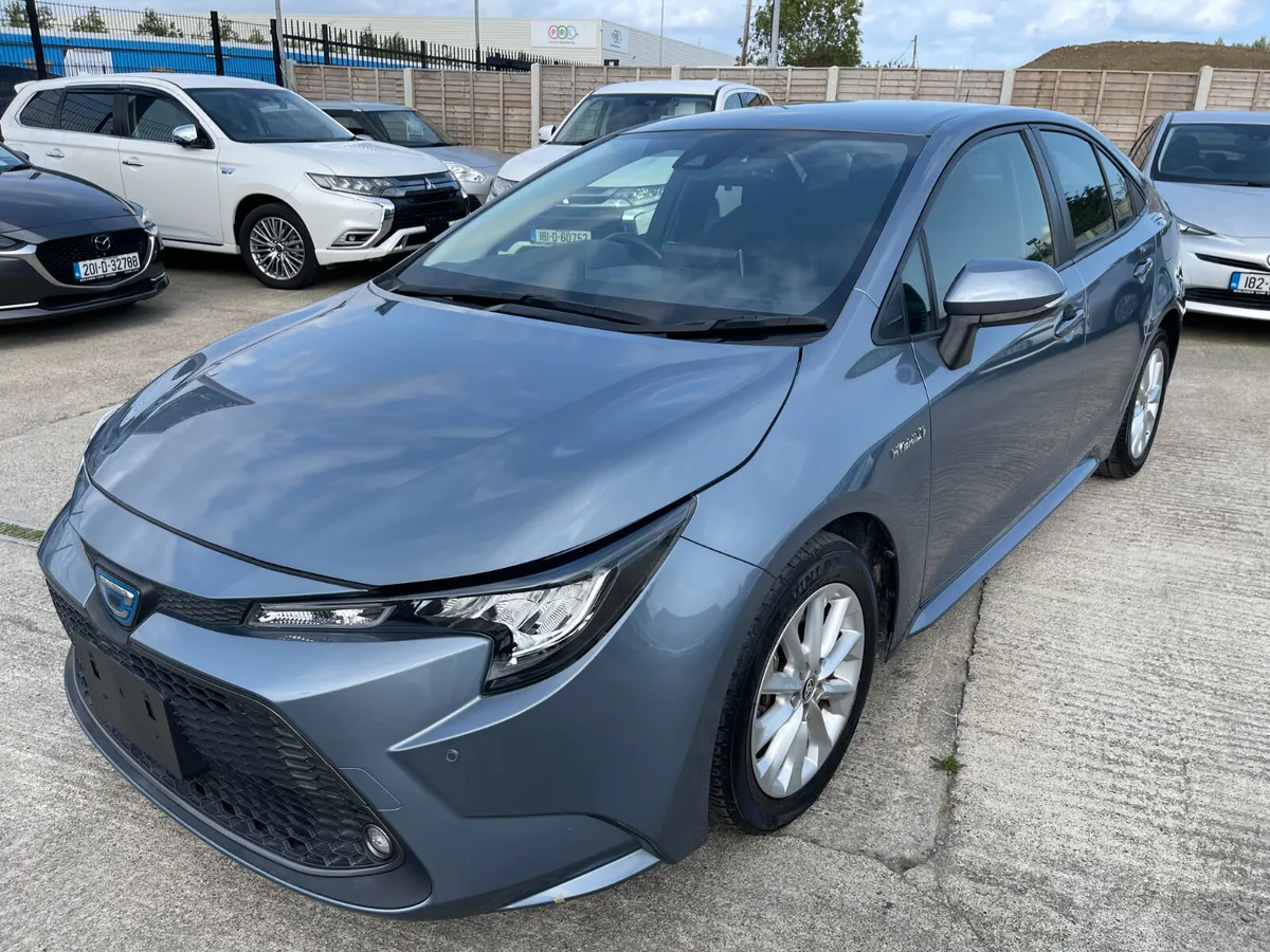 201 Toyota Corolla Hybrid 1.8 Automatic (Low Km's) - Image 3