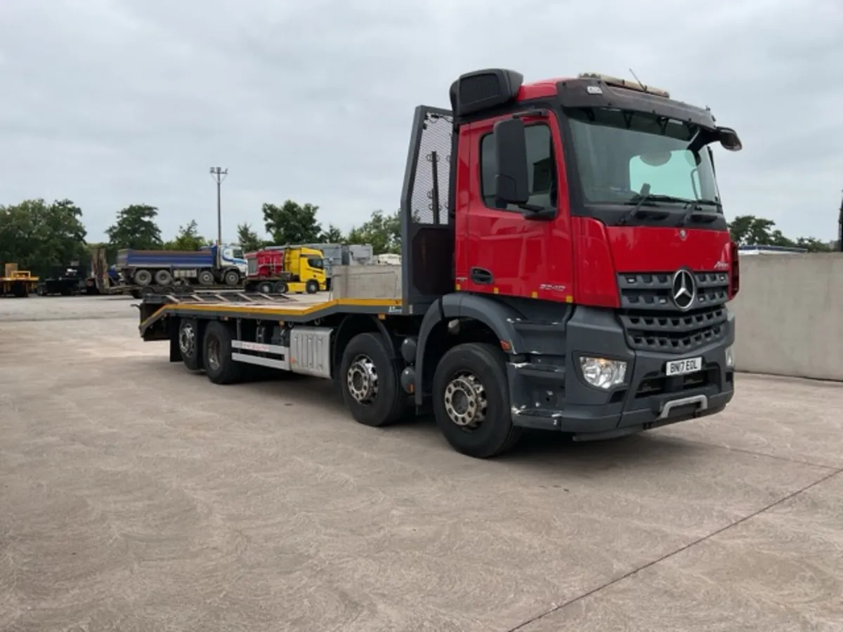 2017 Mercedes Acros 3240 8x2Cheesewedge Beavertail - Image 1