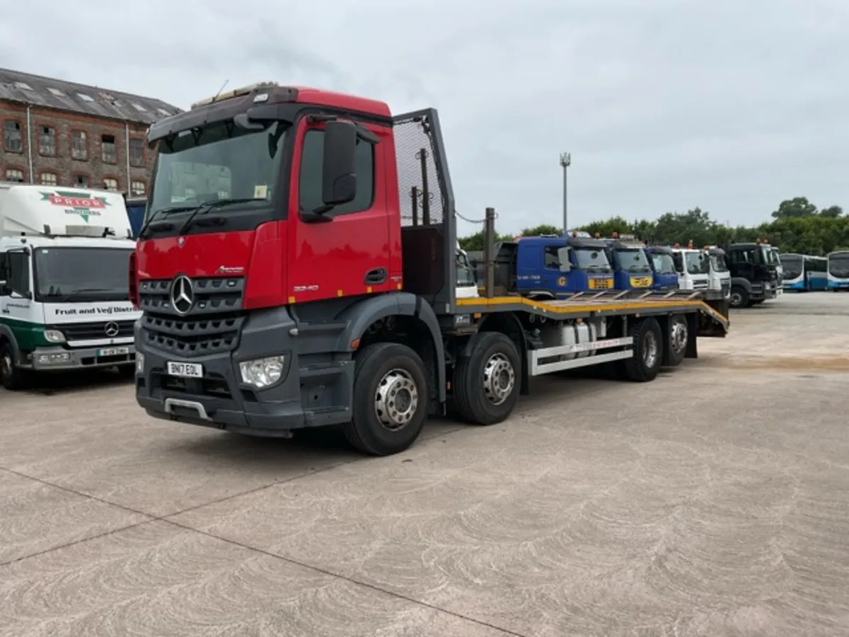 2017 Mercedes Acros 3240 8x2Cheesewedge Beavertail - Image 3