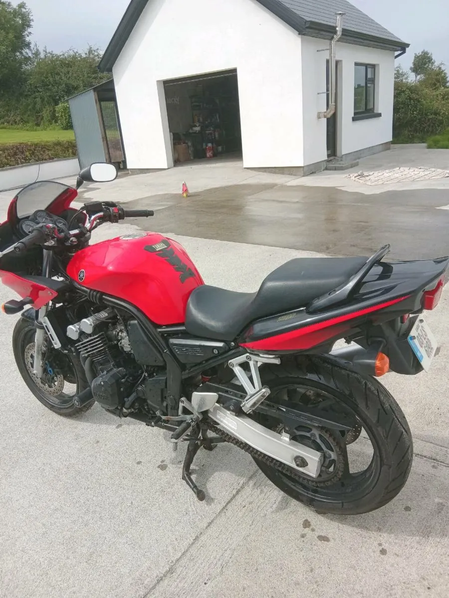 Yamaha Fazer 600 - Image 2