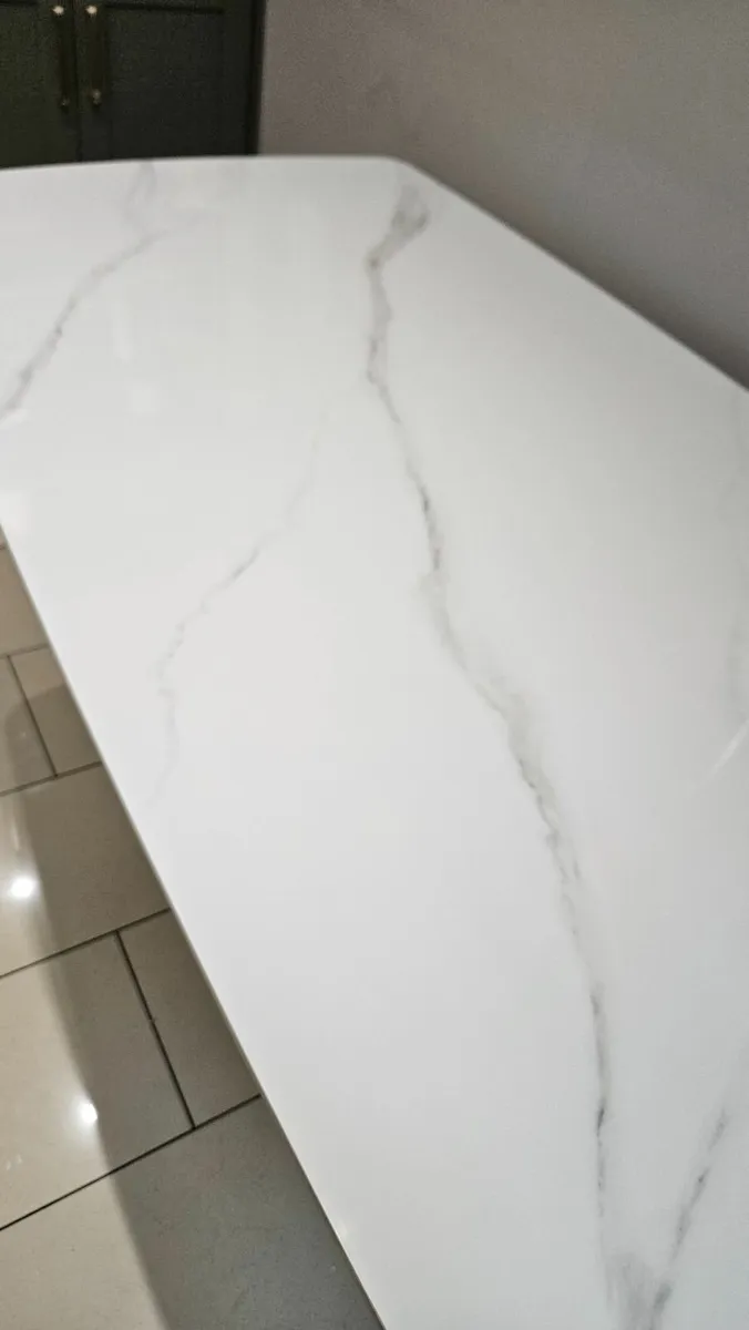 Beautiful designer marble table with beige/cream b - Image 4