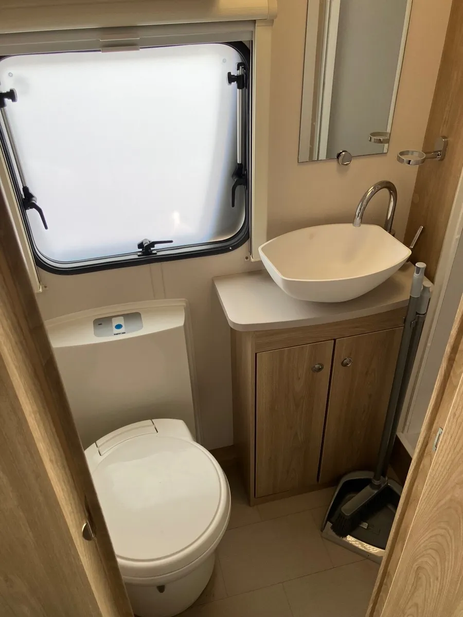 2020 Elddis 586 6 Berth Caravan - Image 4
