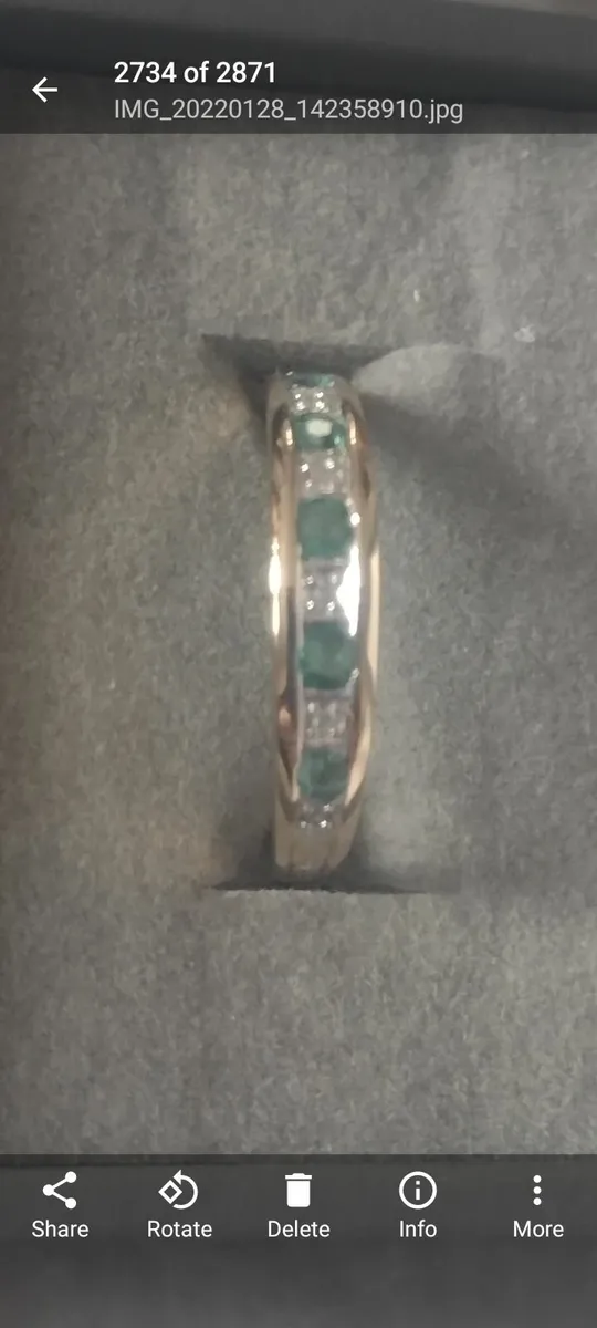 As new 9ctgold natural Emerald & Diamond eternity - Image 4