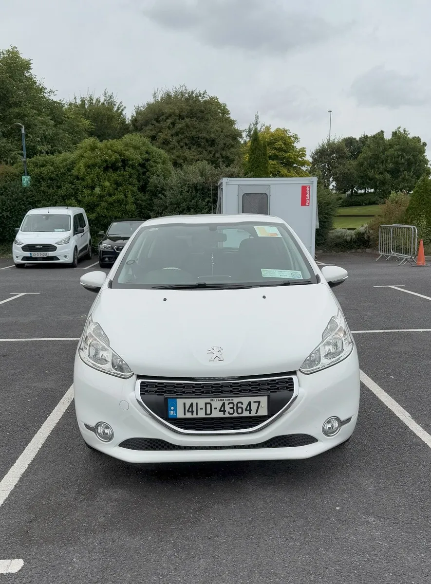 Peugeot 208 2014 - Image 4
