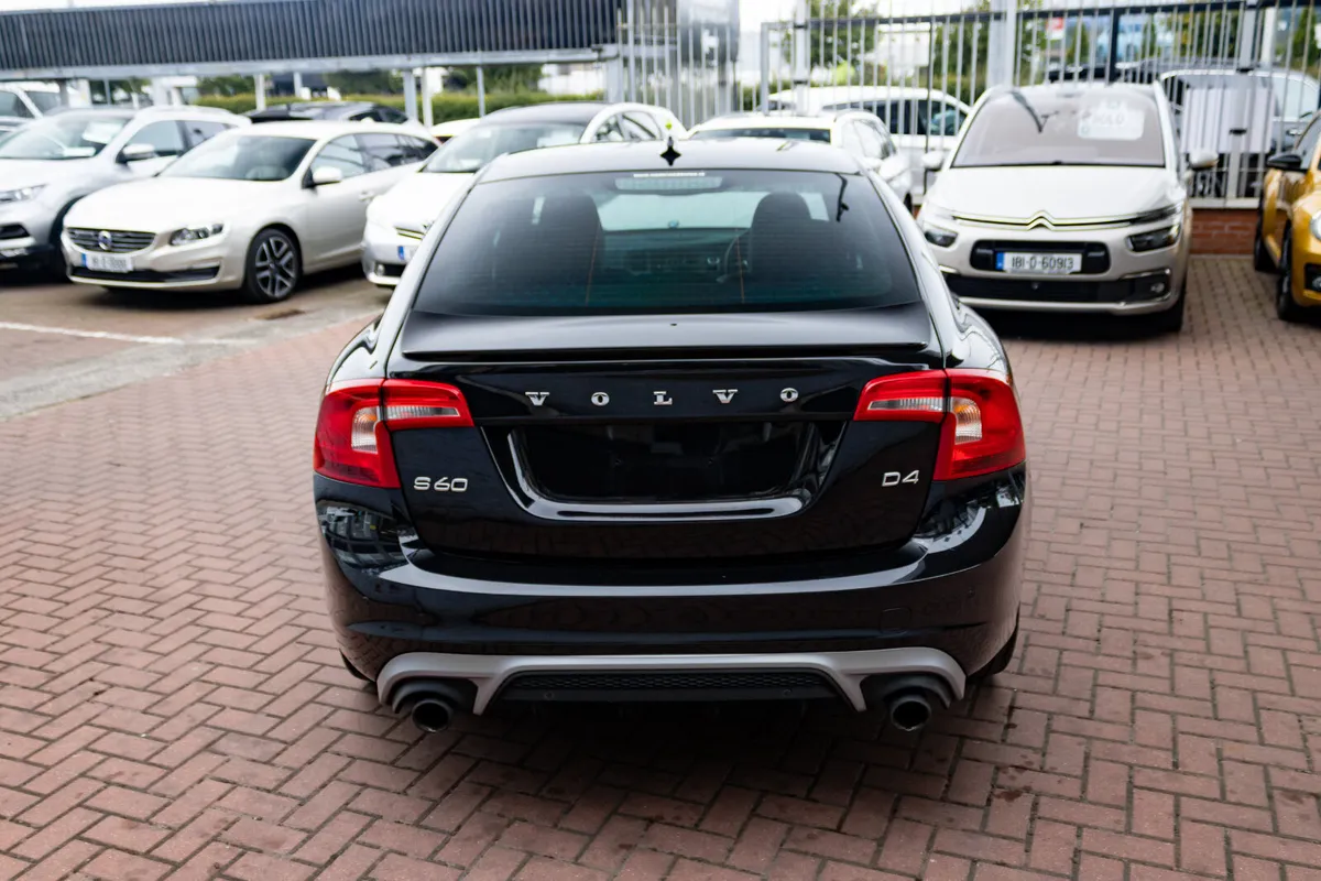Volvo S60 2.0D4 R-DESIGN DELUXE 4DR SALOON AUTOMAT - Image 4