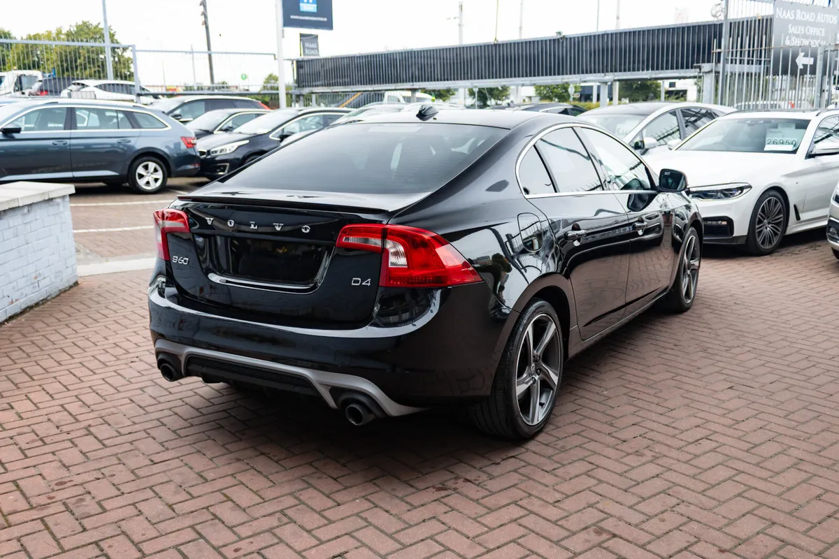 Volvo S60 2.0D4 R-DESIGN DELUXE 4DR SALOON AUTOMAT - Image 3
