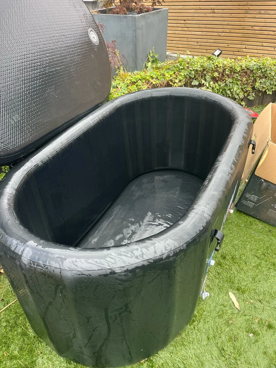 Ice bath - Image 3