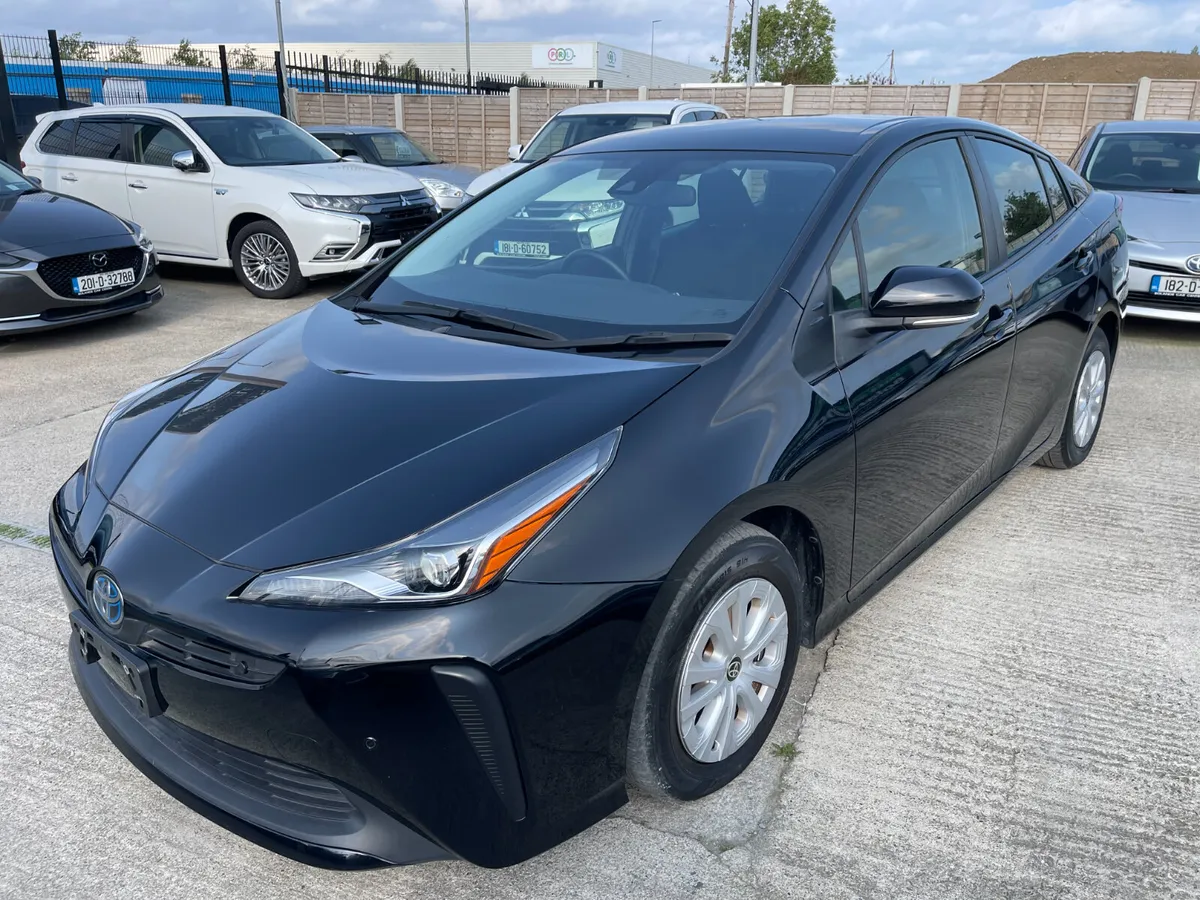 212 Toyota Prius Hybrid 1.8 Automatic (Low Km's) - Image 3