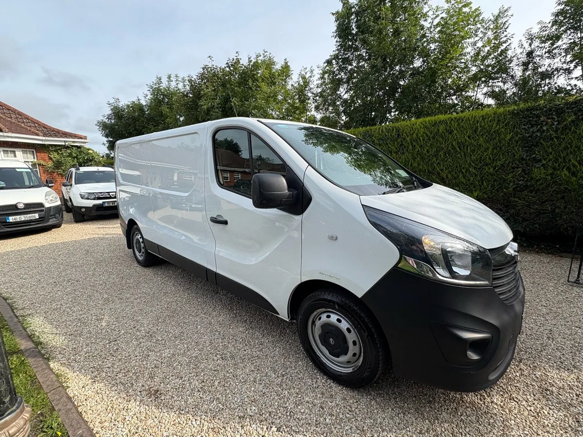 2019 Opel vivaro 6 speed diesel - Image 1